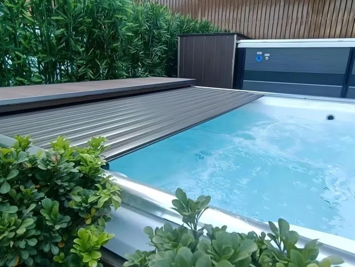 Automatic Pool Safety Cover Automatic Pool Safety Cover